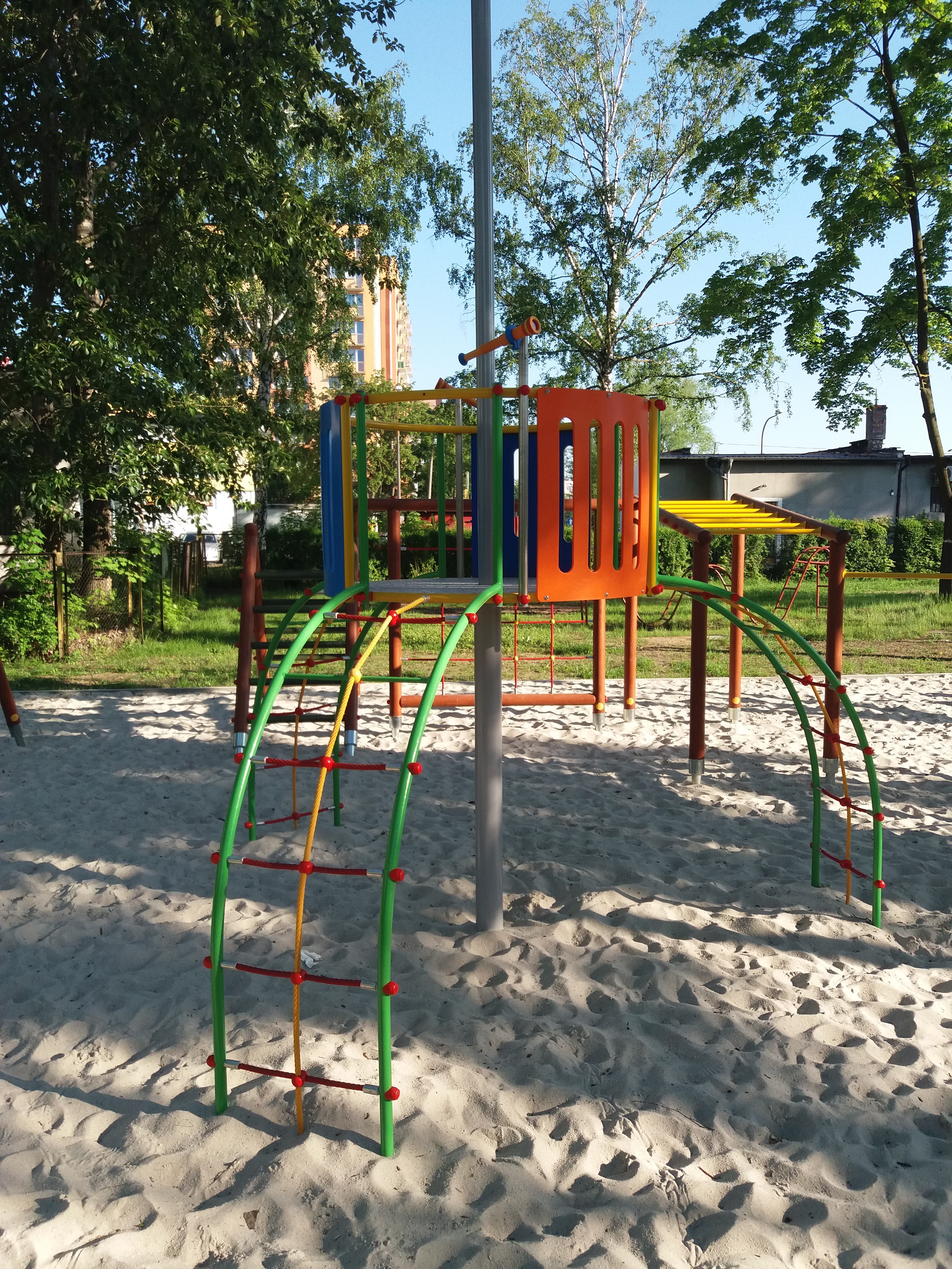 Remont i modernizacja przedszkolnego placu zabaw wraz z zakupem jego wyposażenia (Publiczne Przedszkole nr 9, ul. Harcerska 16)