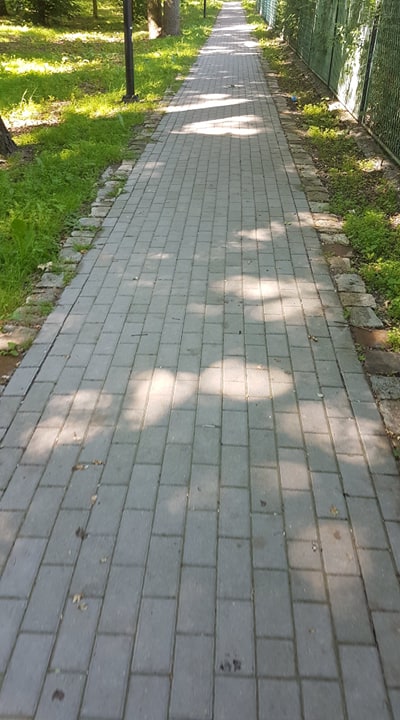 Modernizacja chodnika łącznika ul. Emilii Plater i Filtrowej wraz z oświetleniem